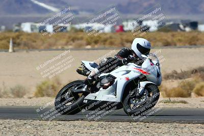 media/Mar-27-2022-CVMA (Sun) [[4786de14bf]]/Race 10 Supersport Shootout/